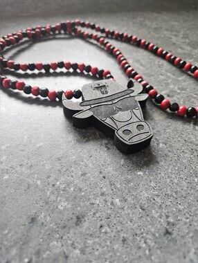 Chicago Bulls Good Wood NYC Wooden Bead Necklace Black Red NBA Pendant